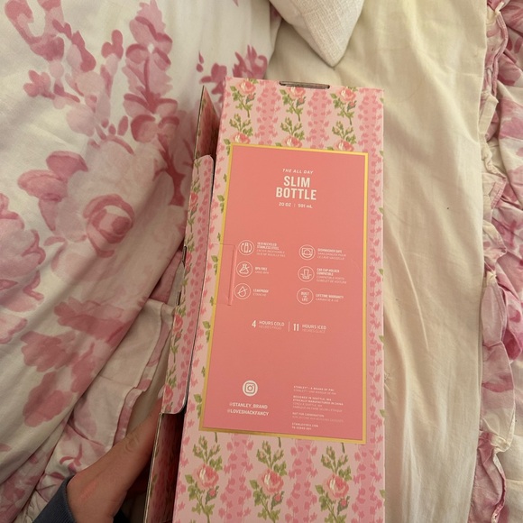 Loveshackfancy x Stanley 20 oz tumblr - Picture 8 of 11